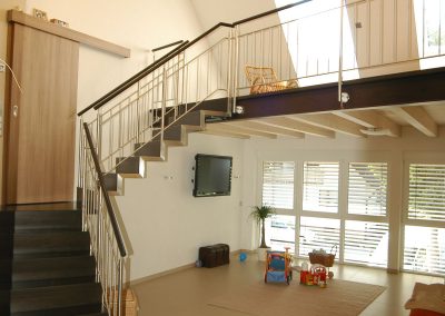 Escalier moderne à Mulhouse: escalier design marche et contremarche pour mezanine et finition tranche de dalle