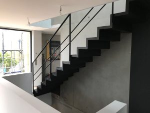 Escalier moderne et design sur mesure fabriqué par K-ESCALIERS