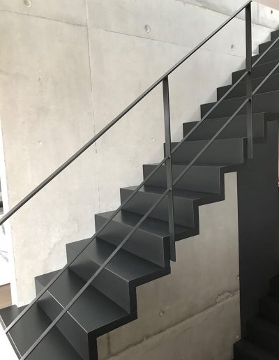 Escalier moderne et design sur mesure fabriqué par K-ESCALIERS
