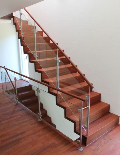 Escalier moderne et design sur mesure fabriqué par K-ESCALIERS