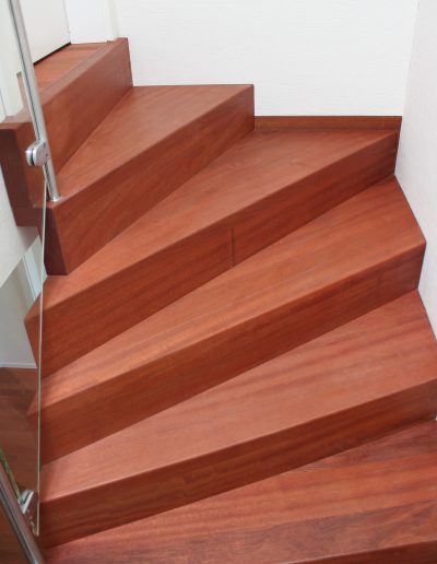 Escalier moderne et design sur mesure fabriqué par K-ESCALIERS