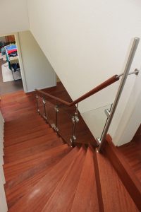Escalier moderne et design sur mesure fabriqué par K-ESCALIERS