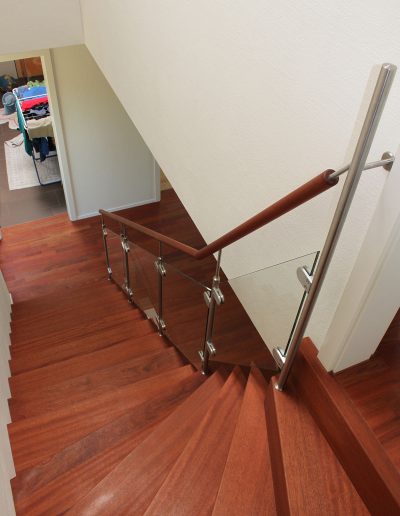 Escalier moderne et design sur mesure fabriqué par K-ESCALIERS