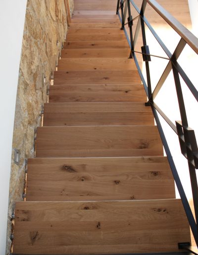Escalier moderne et design sur mesure fabriqué par K-ESCALIERS