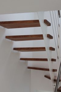 Escalier moderne et design sur mesure fabriqué par K-ESCALIERS