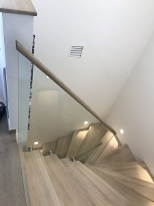 Escalier moderne et design sur mesure fabriqué par K-ESCALIERS
