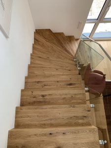 Escalier moderne et design sur mesure fabriqué par K-ESCALIERS