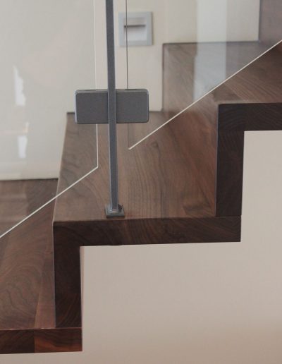 Escalier moderne et design sur mesure fabriqué par K-ESCALIERS