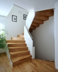 Escalier moderne et design sur mesure fabriqué par K-ESCALIERS