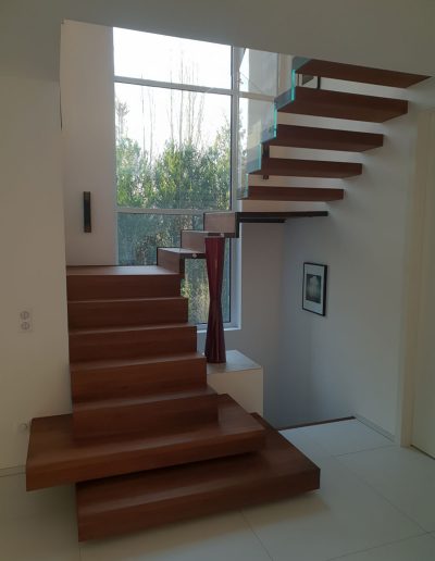 Escalier moderne et design sur mesure fabriqué par K-ESCALIERS