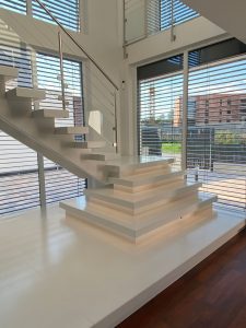 Escalier moderne et design sur mesure fabriqué par K-ESCALIERS